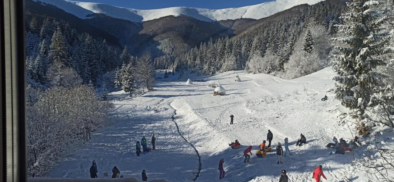 Hotel Під Горбком Bukovets Zewnętrze zdjęcie